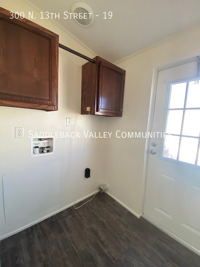 Foto del edificio - 300 N 13th St