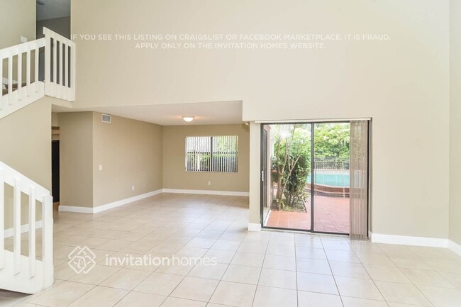 Foto del edificio - 5436 SW 148th Pl
