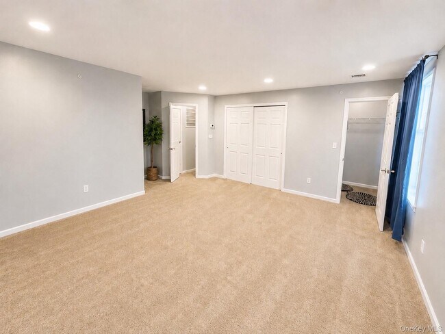 Foto del edificio - 1-92 White Sands Way