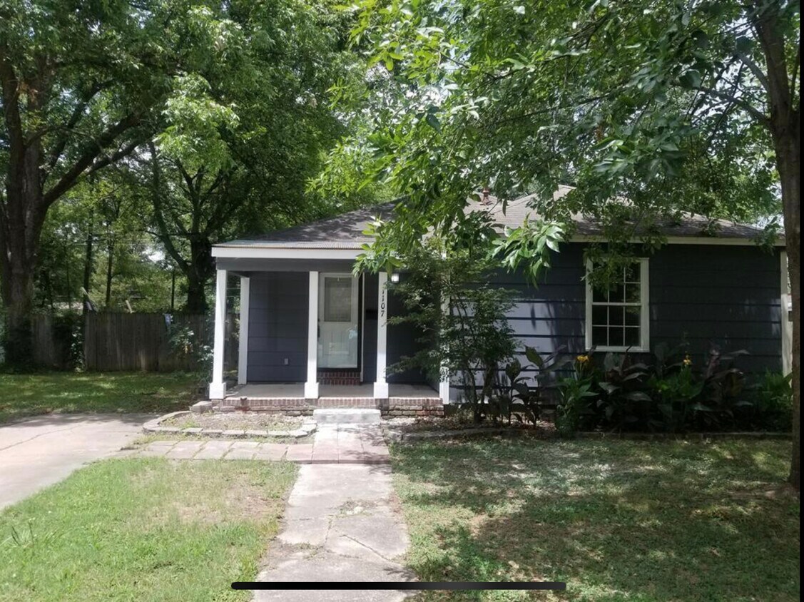 Foto principal - 1107 N Redding St
