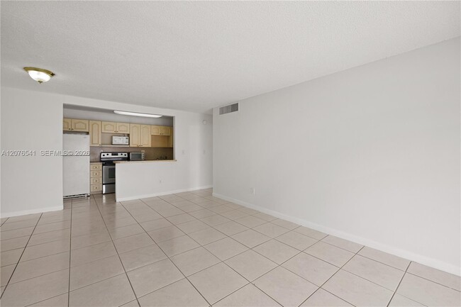 Foto del edificio - 4154 NW 79th Ave