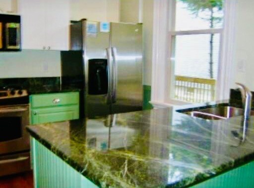 Foto del edificio - 72 Alleghany St