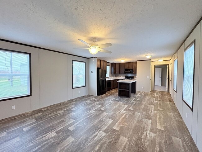 Foto del edificio - 10610 State Rte 762