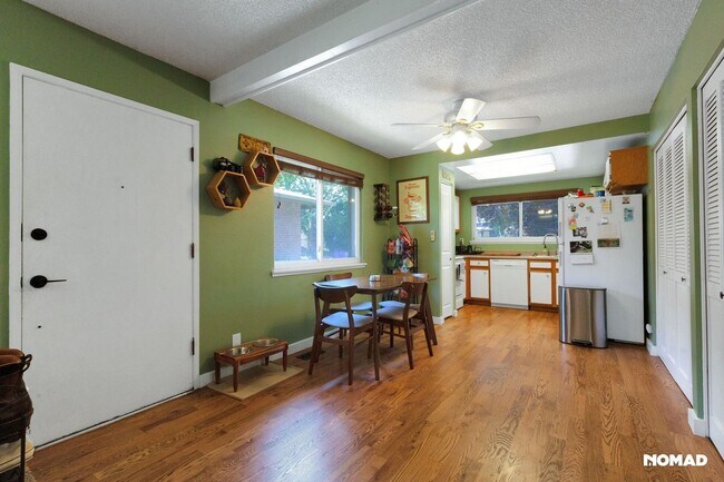 Building Photo - Charming 2BR House in Denver