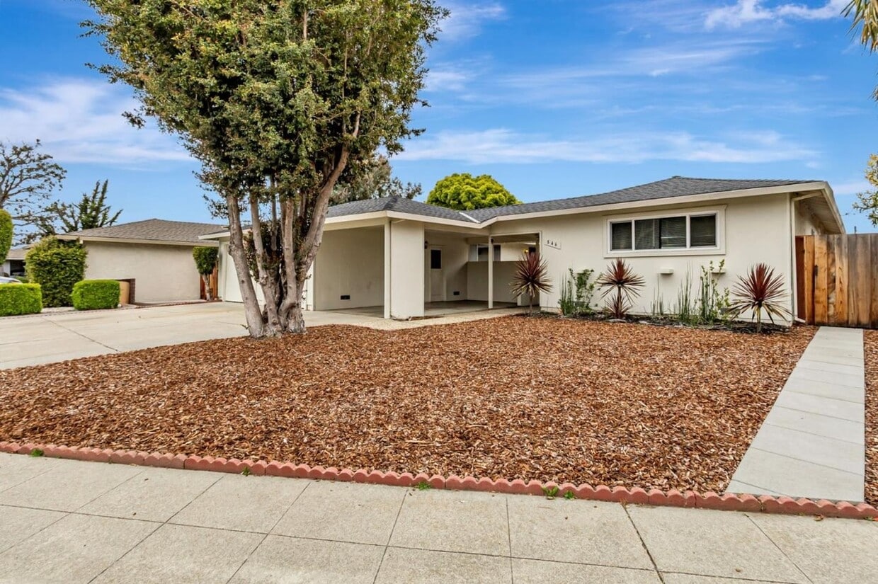 Foto principal - 844 Doyle Rd