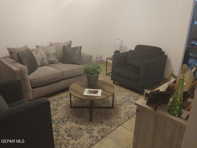 Foto del edificio - 5728 Dalhart Dr