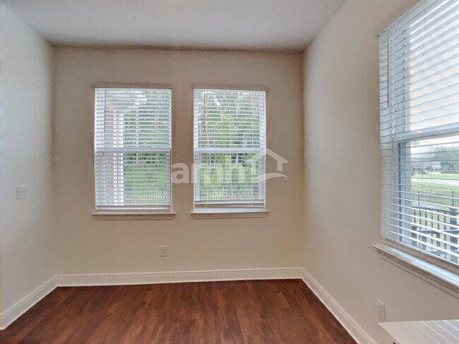 Building Photo - 27717 St Andrews Avenue