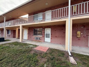 Building Photo - 3301 58th Ave S