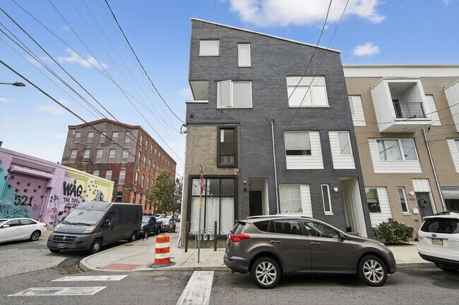 Photo - 1659 N Randolph St Apartments