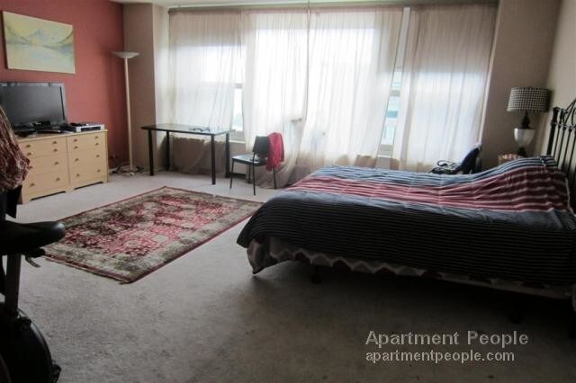 Foto principal - 3600 N Lake Shore Dr