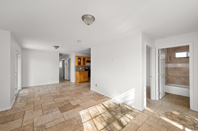 Foto del edificio - 2904 Webster Ave