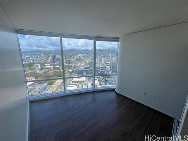 Building Photo - 1288 Kapiolani Blvd