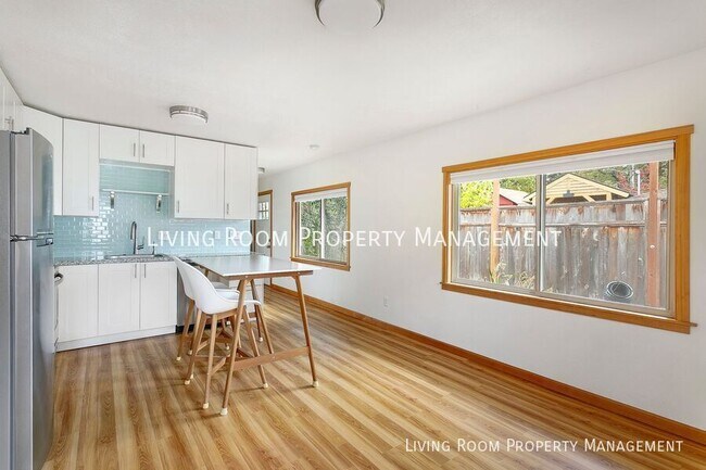 Foto del edificio - Montavilla Studio Cottage Is Move In Ready