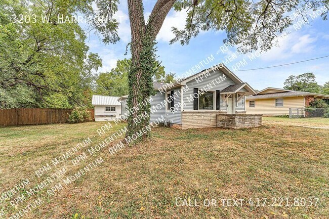 Foto del edificio - 3203 W Harrison St