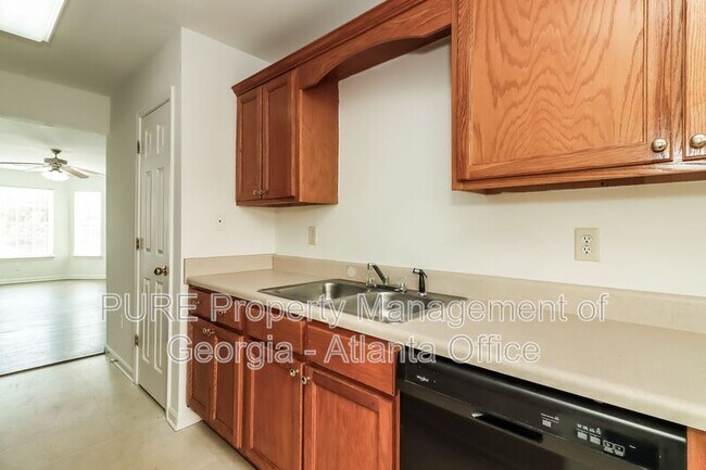 Foto del edificio - 1702 Stonehaven Cir