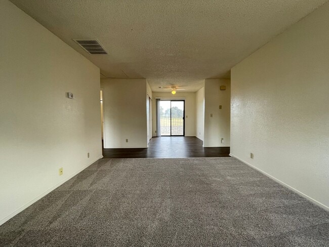 Building Photo - 9339-33 Musselman Dr.