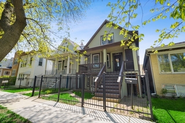 Front - 4126 N Drake Ave