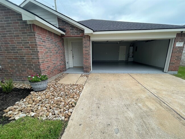 Foto del edificio - 3534 Clayton Trace Trail