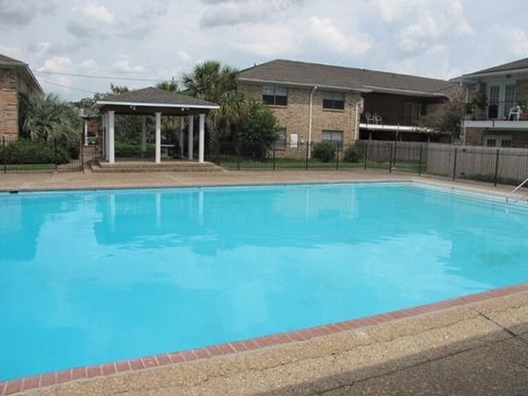 675 Wooddale Blvd, Baton Rouge, LA 70806 Condo for Rent in Baton