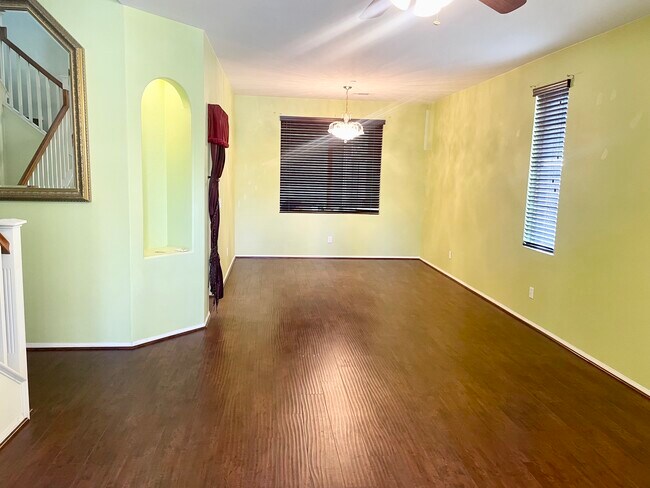 Building Photo - 16165 Twinberry Ct