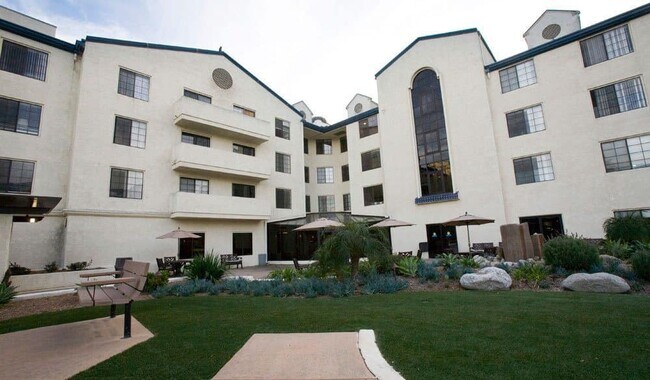 Building Photo - Westmont of Escondido