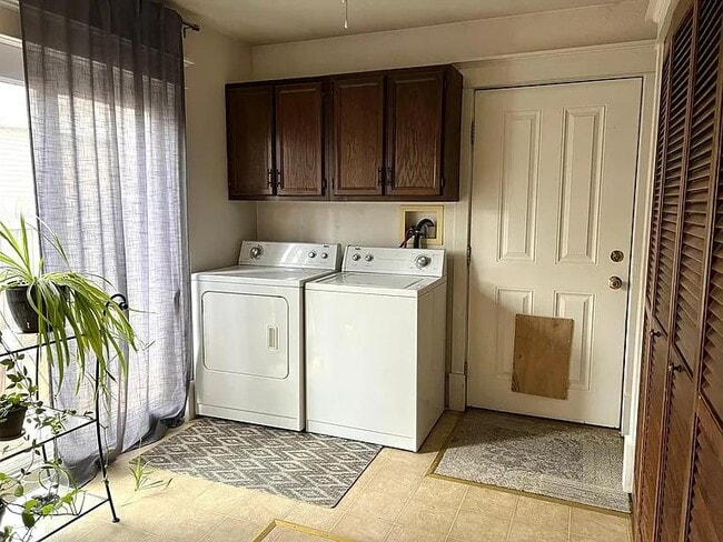 Photo - 819 N 5th St House