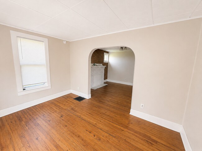 Foto del edificio - 17 Poplar Ave