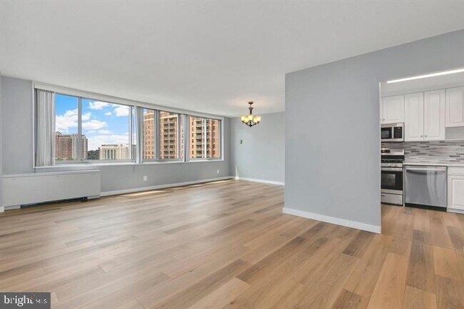 Foto del edificio - 11801 Rockville Pike