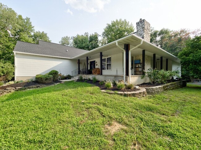 Building Photo - 17 Bauers Ln