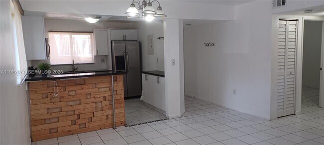 Building Photo - 14905 SW 80th St