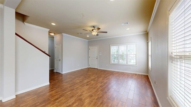 Building Photo - 106 Richards St