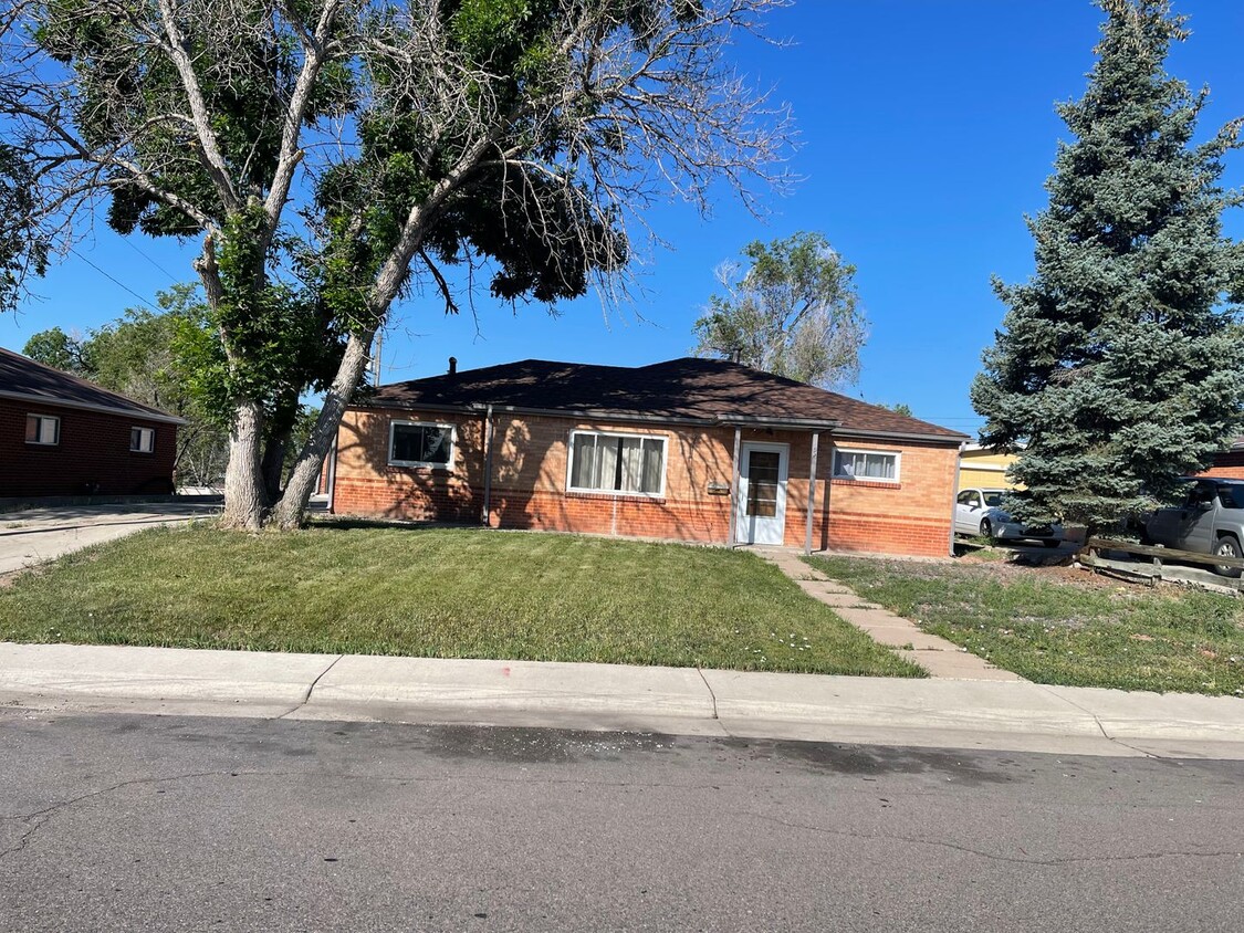 Primary Photo - Single Family House in Thornton 3-Bedrooms