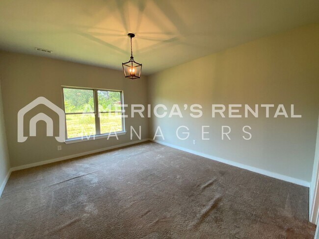 Foto del edificio - Home for Rent in Meridianville, AL!