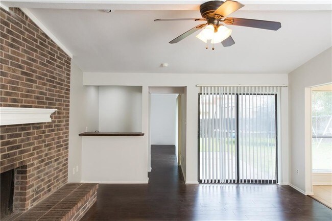 Building Photo - 1611 Heather Glen Ct