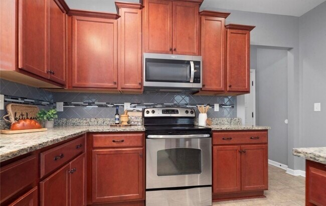 Foto del edificio - 305 Bedfordshire Pl