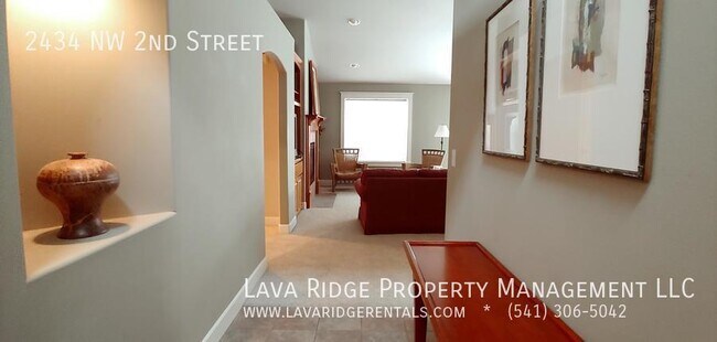 Foto del edificio - 2434 NW 2nd St