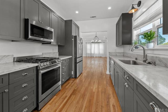 Building Photo - 4393 Georgia St