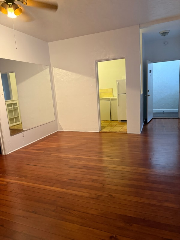 Building Photo - 1201 N Orange Grove Ave