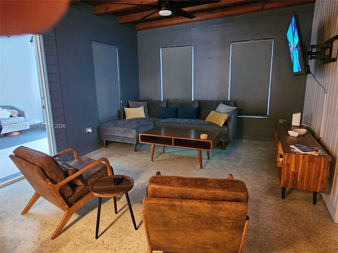 Foto del edificio - 16 N Marlin Ave