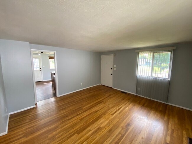 Foto del edificio - 3282 Penfield Rd