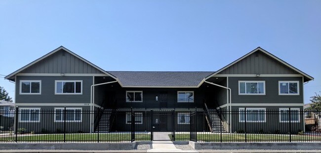 Foto del edificio - 3318 S Chandler St
