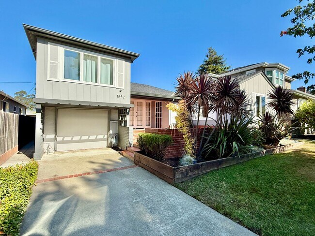 Foto del edificio - Beautifully Renovated Single-Family Home i...