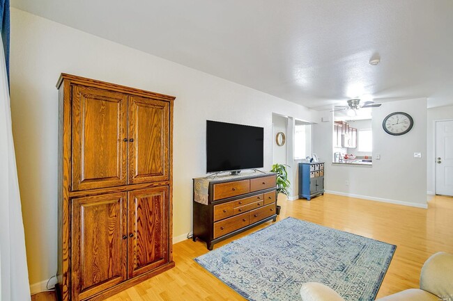 Building Photo - 678 Santa Alicia Dr
