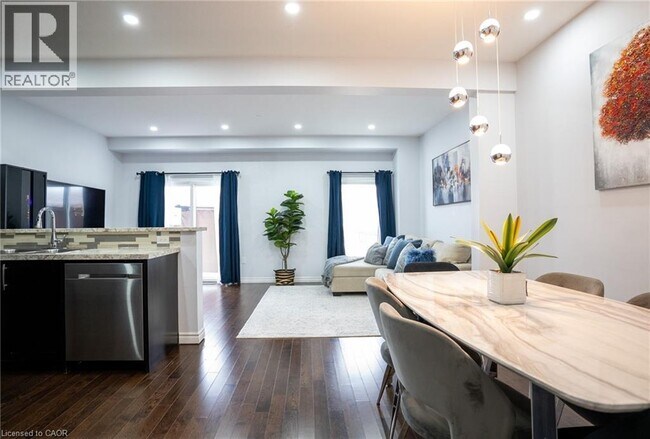 Building Photo - 9 Hampton Brook Wy