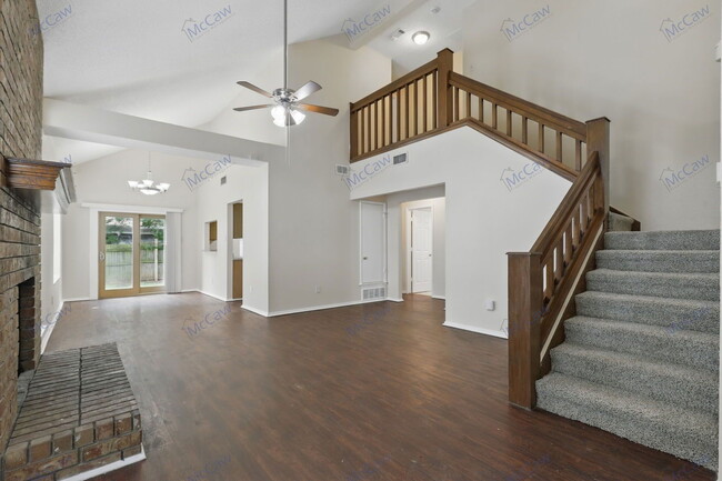 Foto del edificio - 7536 Down Hill Dr
