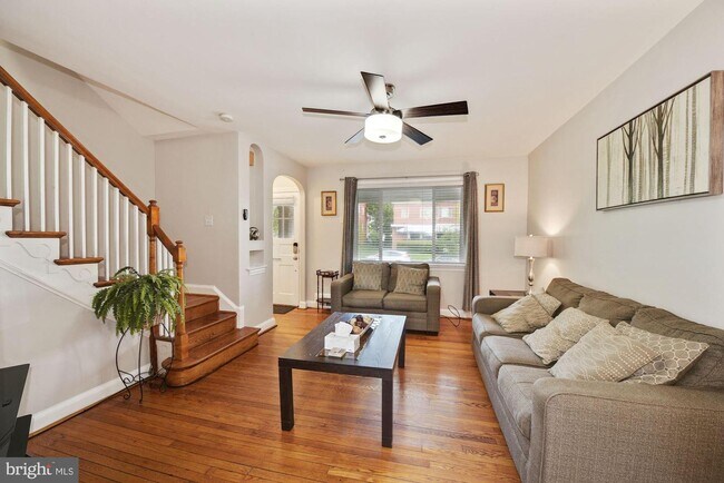 Foto del edificio - 843 Crittenden St NE