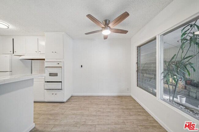 Foto del edificio - 1520 Hayworth Ave