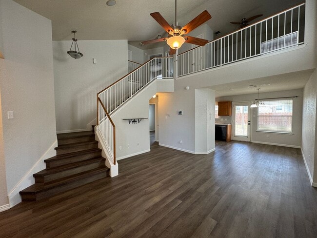 Foto del edificio - 4811 Causeway Ct
