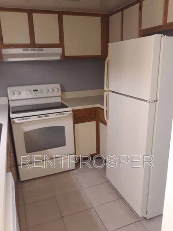Foto del edificio - 4269 S. Semoran Blvd
