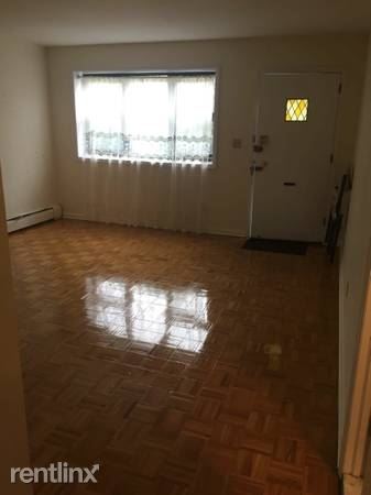 Foto del edificio - 6037 84th St